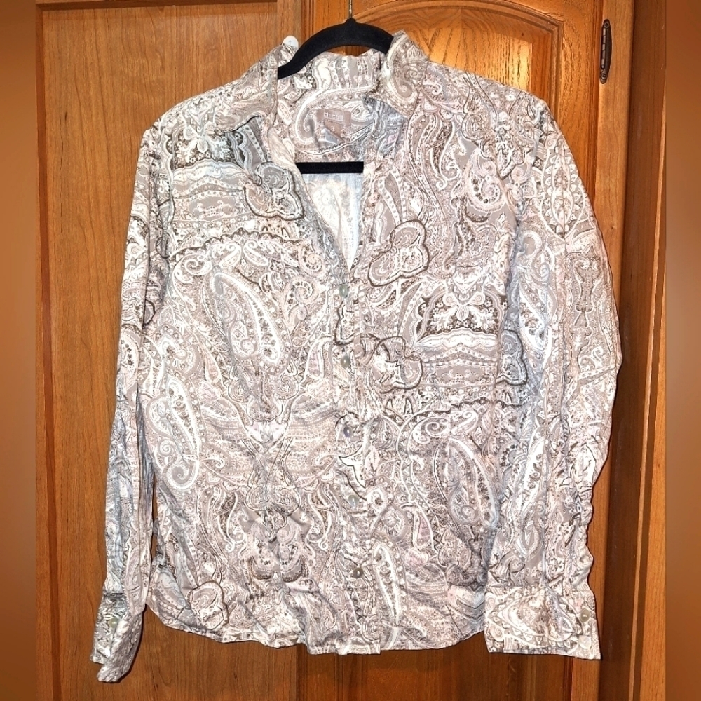 A Chicos light brown paisley print long sleeve top in a size 3. - Picture 1 of 7